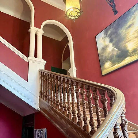 Alojamento de Acomodação e Pequeno-almoço Villa Magdala-Chambre d'hôtes-Suite Jardin Hyères